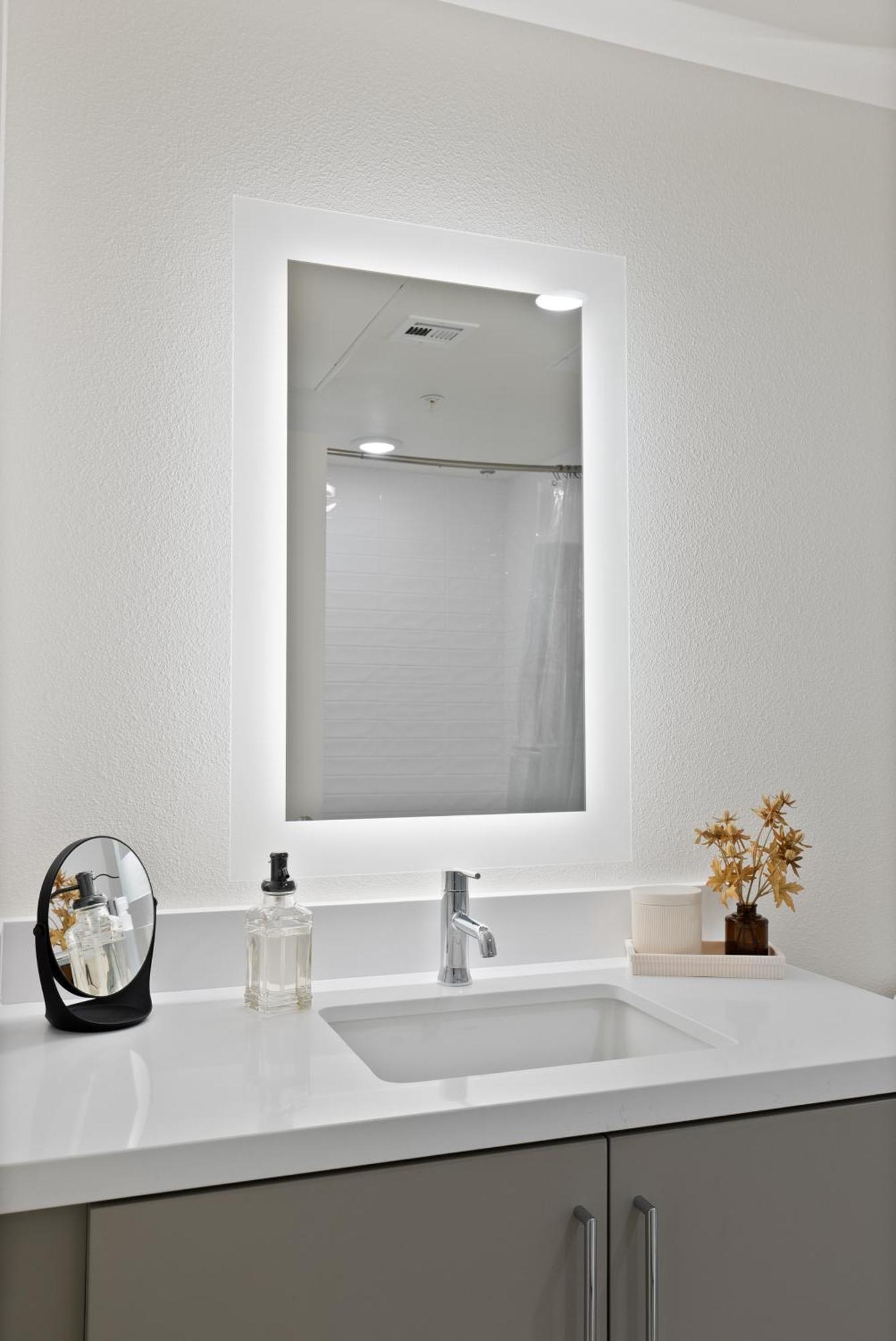 Bright Studio On Sunset Blvd, Free Parking, Gym, And Pool Los Angeles Dış mekan fotoğraf